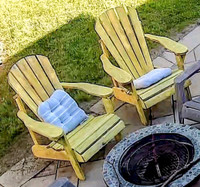 Muskoka chairs pine (rustic washed yellow stained)