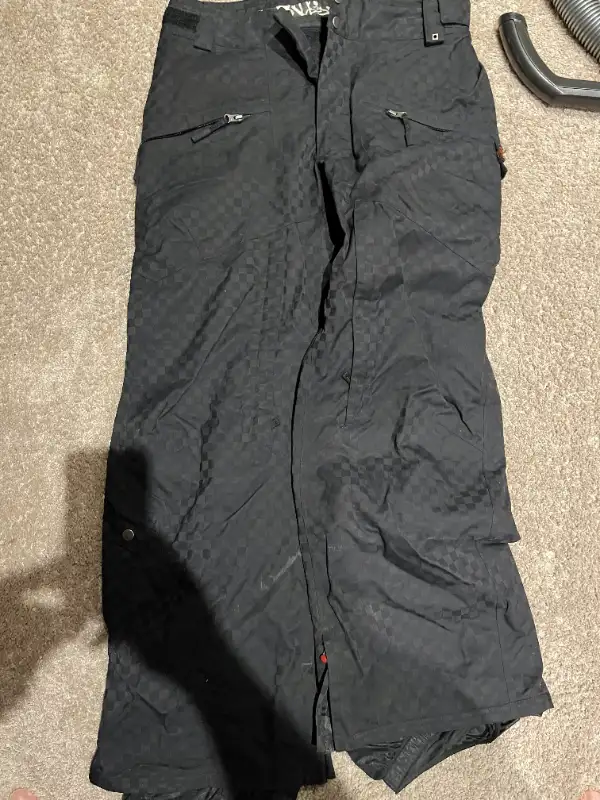 Ski pants in Ski in Downtown-West End - Image 2