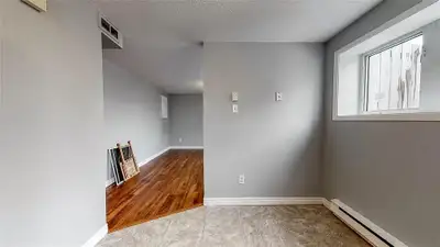 Above ground entrance Available May 1, 2026 Looking for a quiet, responsible tenant to move into the...