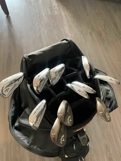 Titleist Bag & Callaway Clubs, View more