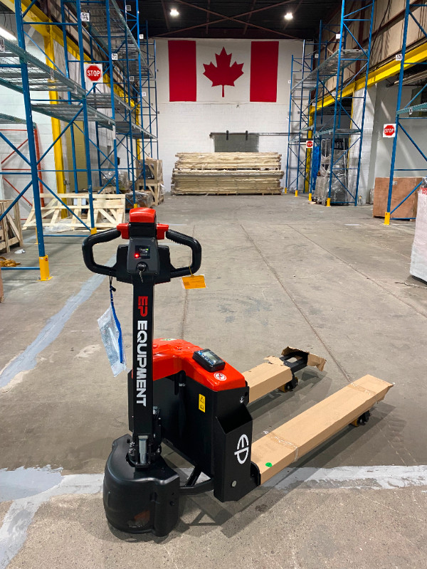 Electric Pallet Jack/Truck - With SCALE - One Year Warranty dans Autres équipements commerciaux et industriels  à Ville de Montréal