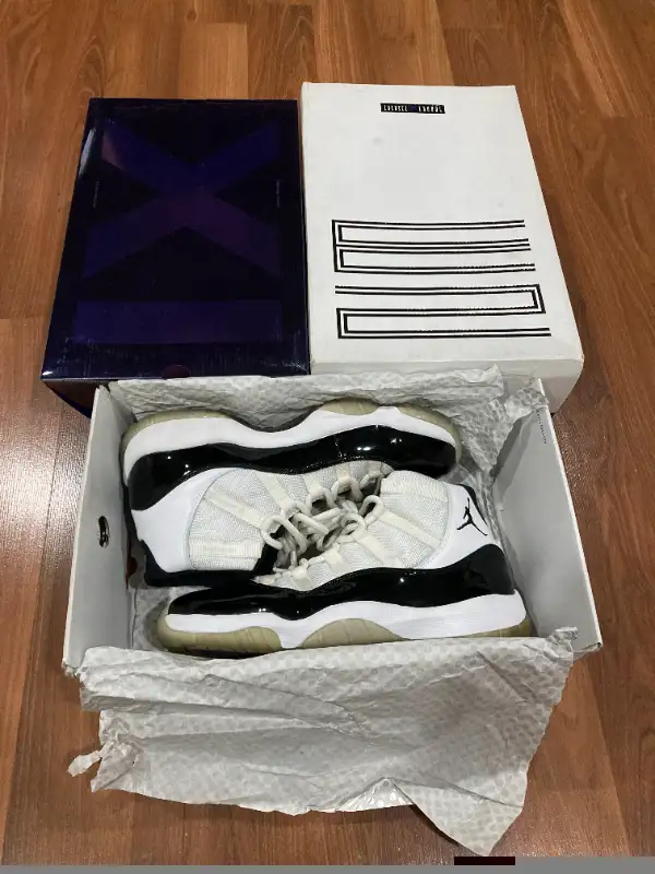 jordan concord 11 2012 release mens sz 10.5 in Men's Shoes in Oakville / Halton Region - Image 3