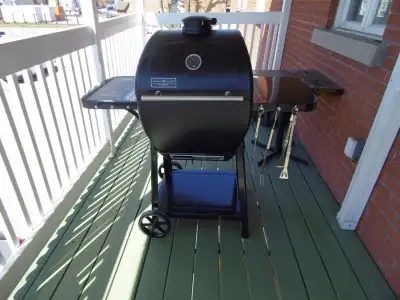 BBQ au charbon, View more