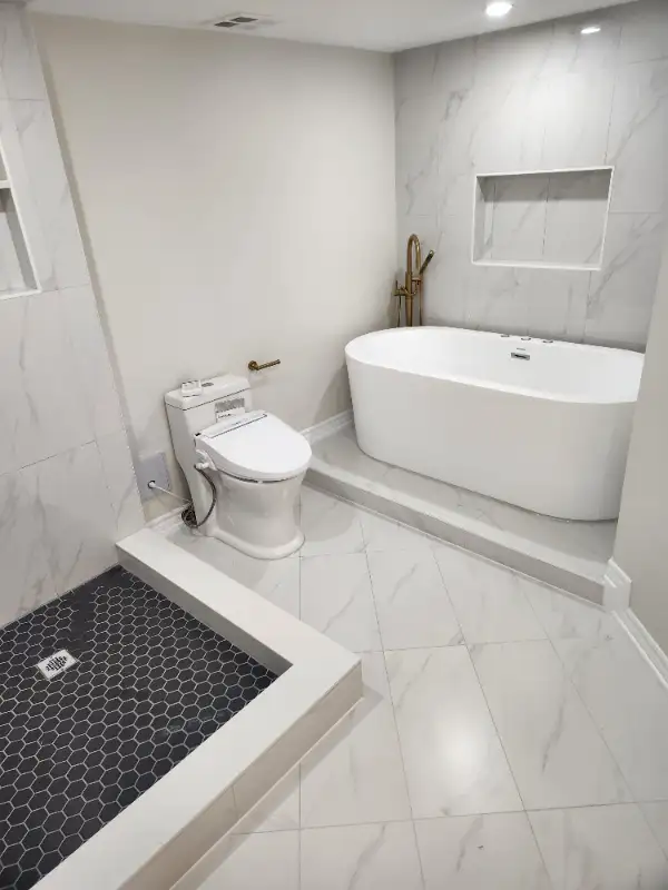 Bathroom, kitchen, basement renovations in Renovations, General Contracting & Handyman in City of Toronto - Image 3