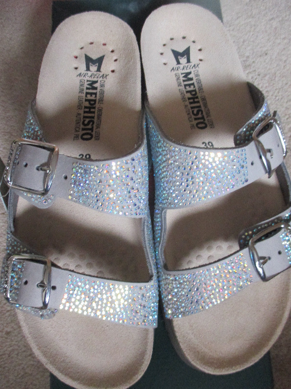 Sandals Ladies Mephisto Brand New in Women's - Shoes in Markham / York Region