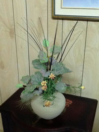 Bouquet de fleures avec pot, Hauteur 18 pouces