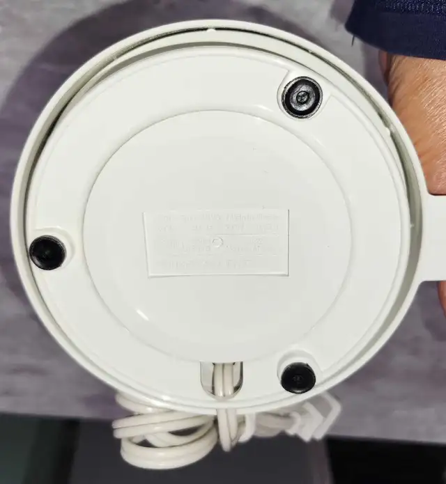 Vintage 80s Braun Electric Citrus Juicer in Processors, Blenders & Juicers in Kitchener / Waterloo - Image 5