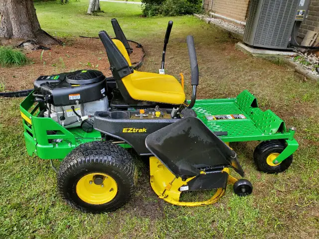 John Deere Z255 Zero Turn Mower 48 Inch Deck New Battery & Pump in Other in Windsor Region - Image 6