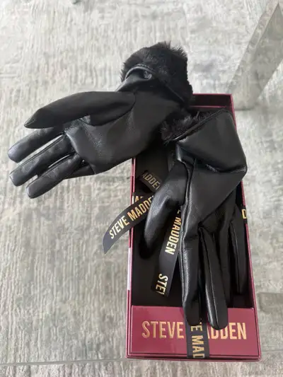 Steve Madden Gloves, View more