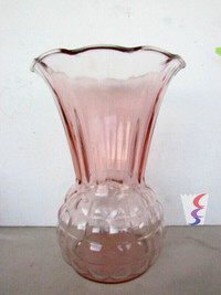 Anchor Hocking Vintage Pink Glass Pineapple Trumpet Shape Vase