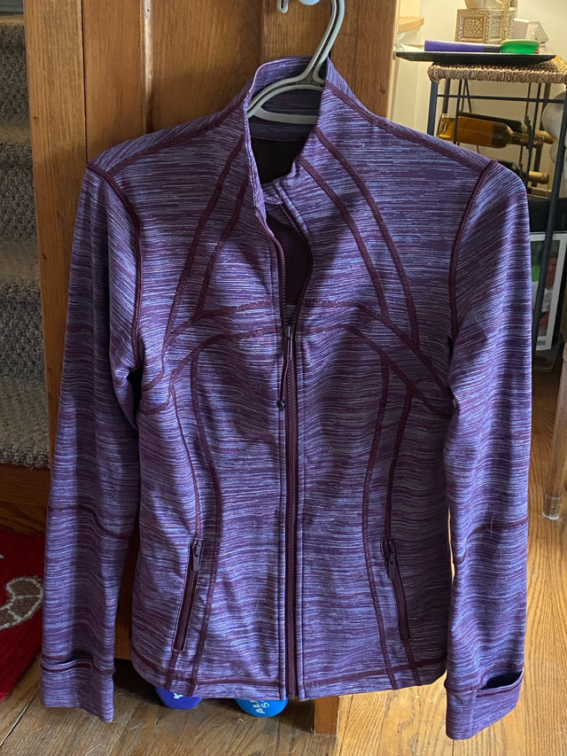 Lulu Lemon Jacket-like new in Women's - Tops & Outerwear in Ottawa