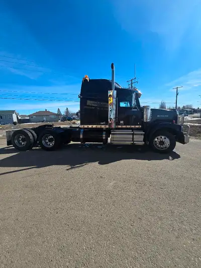 This is a 2019 Westernstar 4900 heavy spec highway tractor, perfect for long hauls and demanding job...