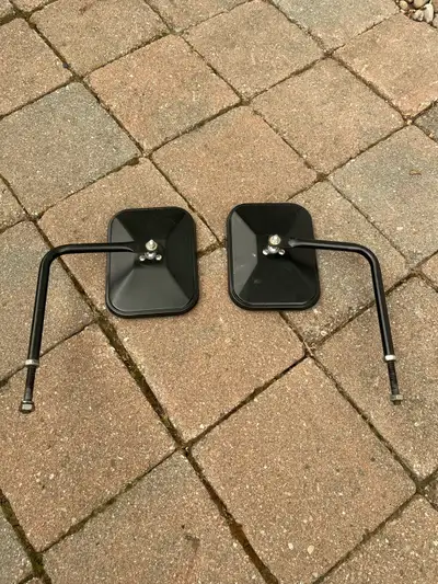 LJeep door off mirrors. Attaches to door hinge points.