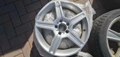 Three 17" RIM Bolt pattern 5 x 112 Used for Mercedes C350 17" Alloy RIM one for CAD60 Three RIM for...