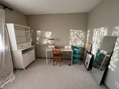 FEMALES ONLY: Approximately 200 square foot room. More photos to come, clutter will be removed befor...