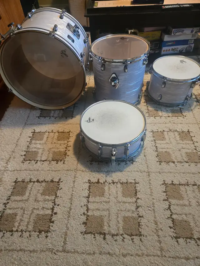 Gretsch drum set in Drums & Percussion in City of Toronto - Image 2