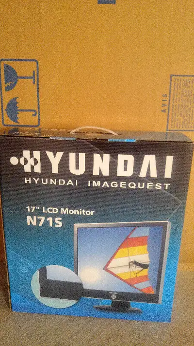 Hyundai 17" Computer Monitor, View more