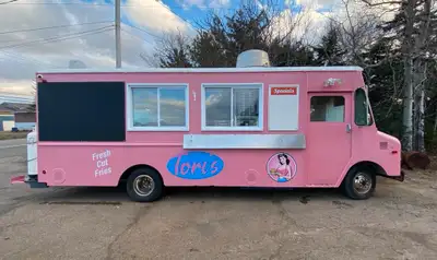Fully operating food truck. Turn key business. 1981 Chevrolet P30 Step Van. 4 cylinder factory diese...