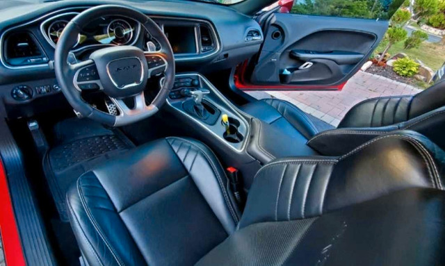 Dodge Challenger   SRT 392 V8 in Cars & Trucks in Oakville / Halton Region - Image 3