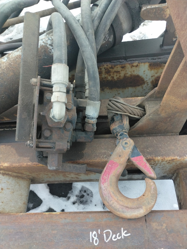 Tundra Roll off deck/bin system Cable hook lift dump trailer  in Other in Red Deer - Image 3