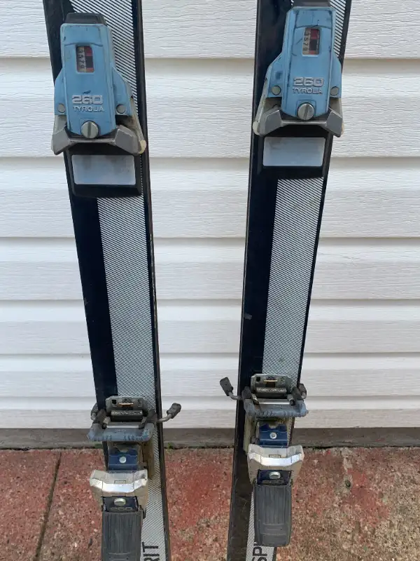 Rossignol Skis with bindings for sale! in Ski in Edmonton - Image 2