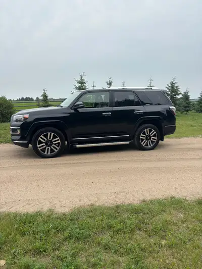 Immaculate condition Toyota 4Runner. Fully loaded including leather, heated/cooled front seats, sunr...