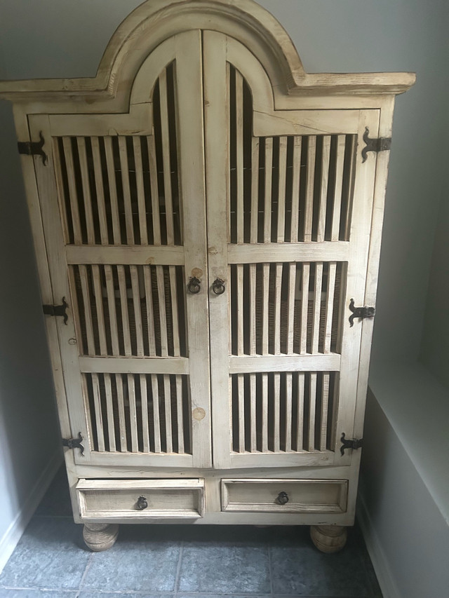 Rustic solid wood hutch 41x82 tall. depth 22in in Dressers & Wardrobes in Oshawa / Durham Region