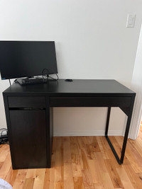 Desk / Bureau