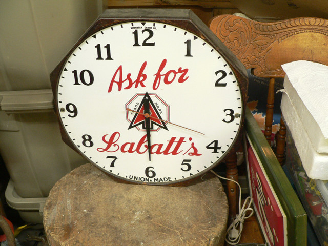 très belle horloge labatt's très rare # 11512 dans Art et objets de collection  à Lanaudière