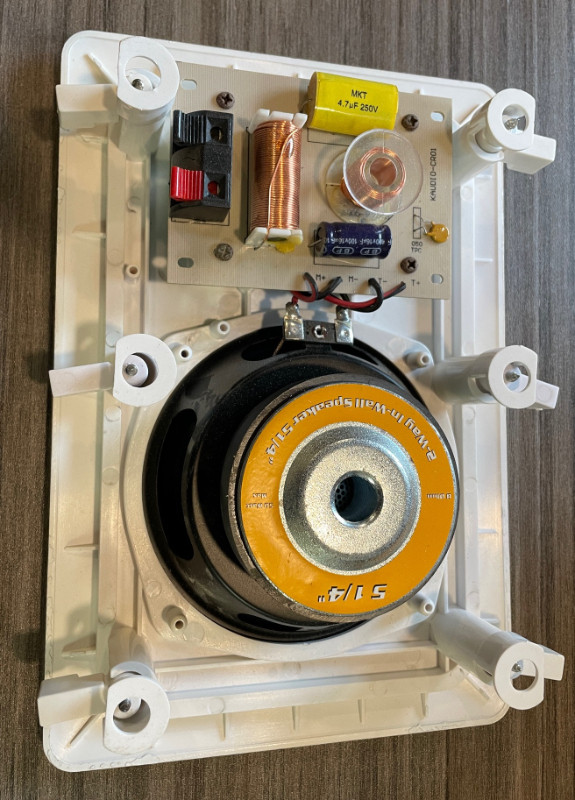 In-Wall Mount Speaker in Speakers in St. Catharines