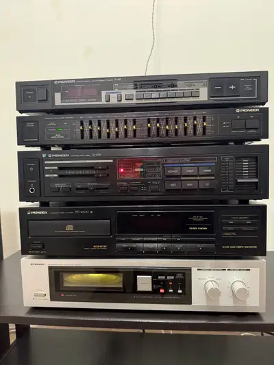 pioneer component tuner equalizer amplifier reverb amp cd plus bluetooth reciver advent speaker work...