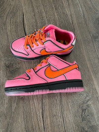 Nike SB Dunk LowThe Powerpuff Girls Blossom Toddler Size 10C