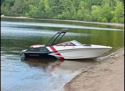 2013 Glastron GTS 205 ( 21 ft long) Late season deal just $27,500 Sporty, versatile, and fun to driv...