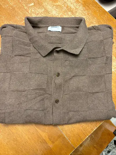 XXXL Old Navy Men’s Button up , View more