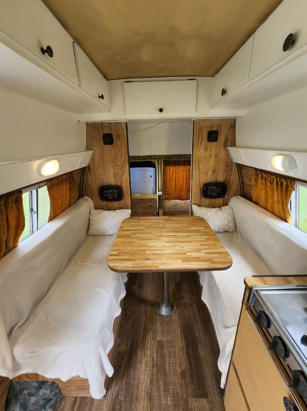 Rent Vanna White, the Retro Campervan RVs & Motorhomes Winnipeg