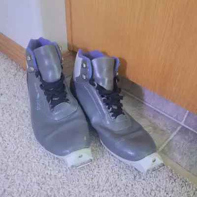 Cross Country Ski Boots. Size Men's 43 (10.5). $5, View more