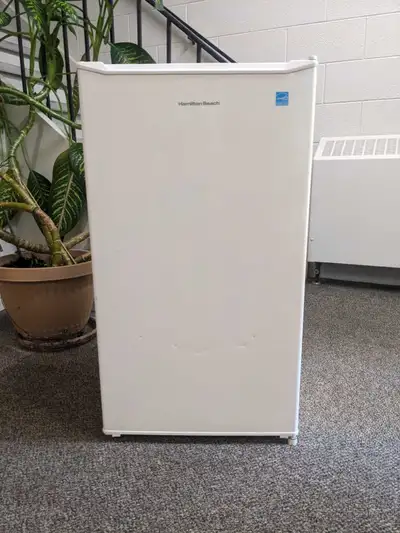 Hamilton Beach mini fridge, View more