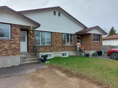 This beautiful, large 1 bedroom, 1 bathroom place could be your perfect place to call home! In close...