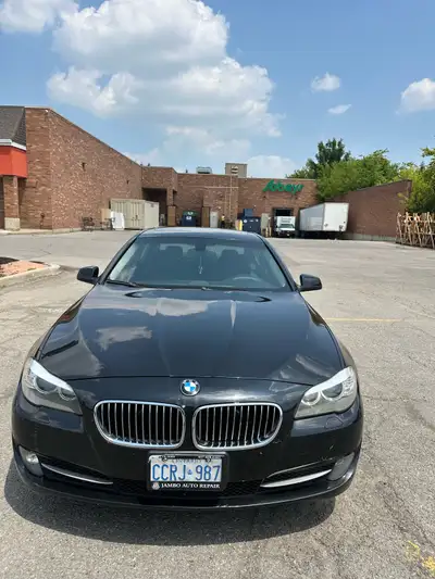 Selling my 2013 BMW 528i xDrive with 231,700 km on the odometer. This is a powerful and smooth all-w...