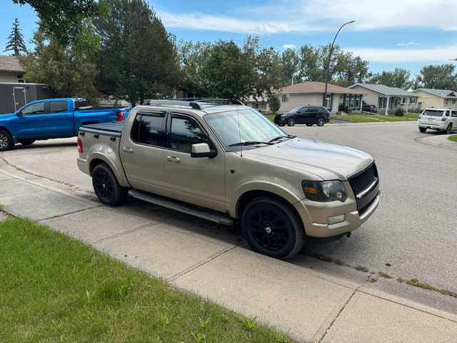 Sport Trac 2007 4.6L V8 in Cars & Trucks in Calgary