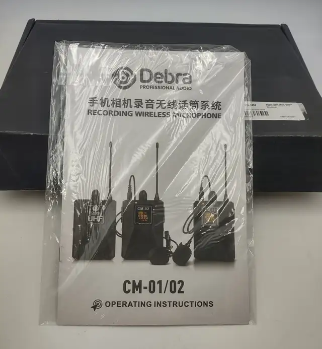 Debra Professional Audio Wireless  Microphone Set CM-01/02 in Pro Audio & Recording Equipment in Windsor Region - Image 3