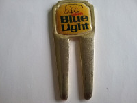 Golf Divot Tool- Vintage Labatt's Blue Light