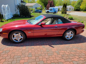 1998 Jaguar XK8 -