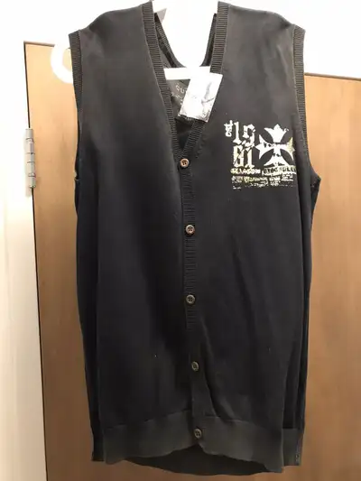 Brand new with price tag XL size 100% cotton Regular price was $80 My sale price is $20 Pick up or h...