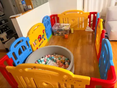 Dwinguler Playard (2.35m x 1.5m) – Like New, View more