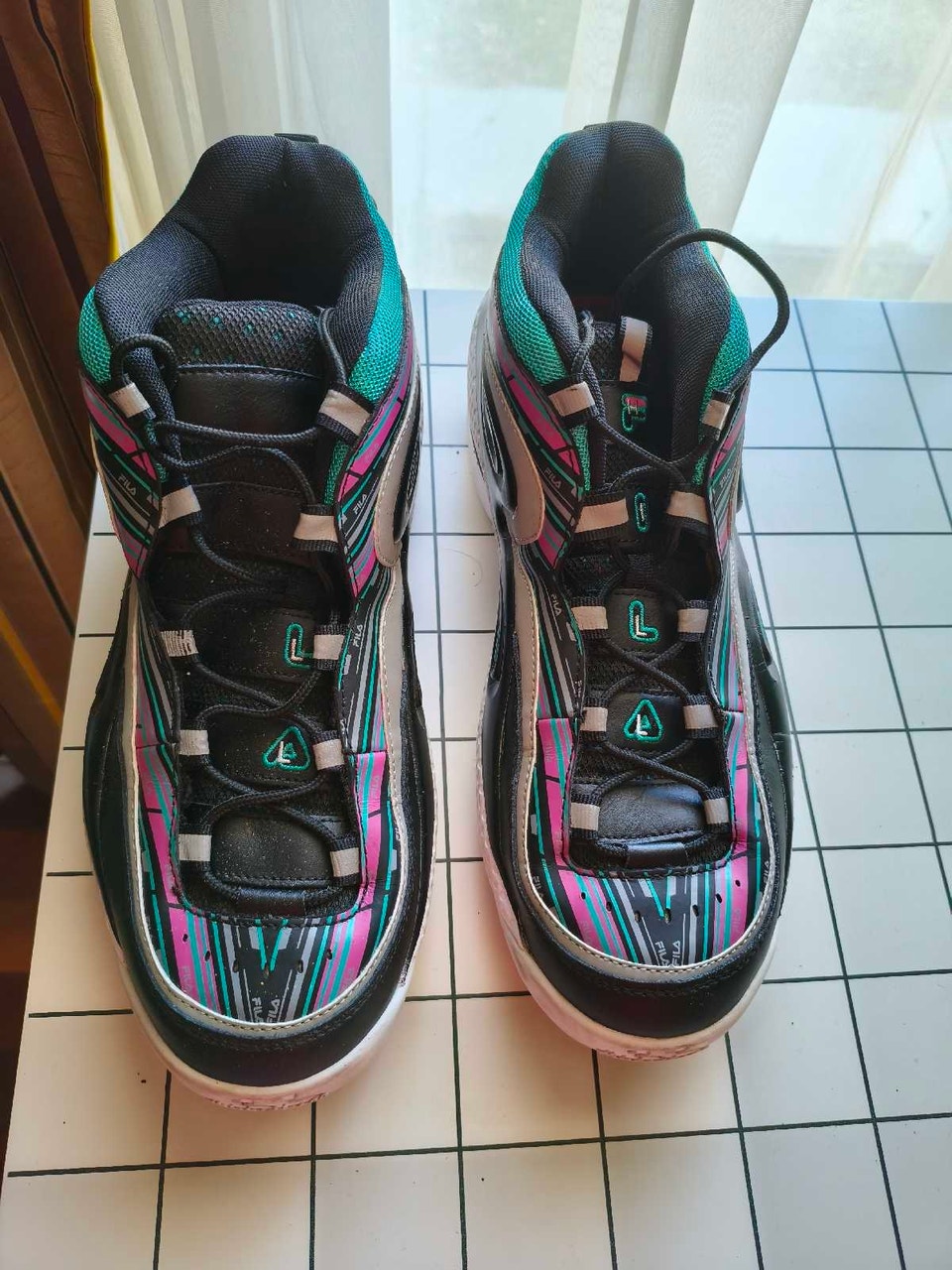 Fila, Fila basketball shoes size 15. don't fit me !