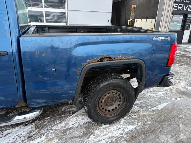 gmc sierra 2015 in Cars & Trucks in Shawinigan - Image 5