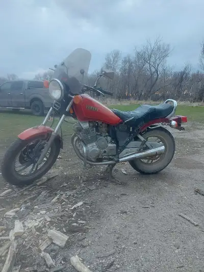 Selling my 1980 Yamaha XS400, a classic motorcycle with a 400cc engine, perfect for a vintage bike e...