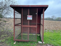 Lockup cage 