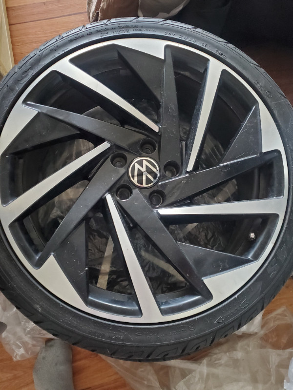 OEM Volkswagen Rims and tires. 245x35x20 5x112 in Tires & Rims in Hamilton - Image 2